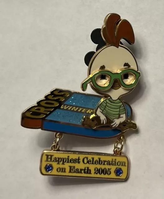 Disney World - Cross-U Winter 2005 - Chicken Little Dangle Cast Member Pin