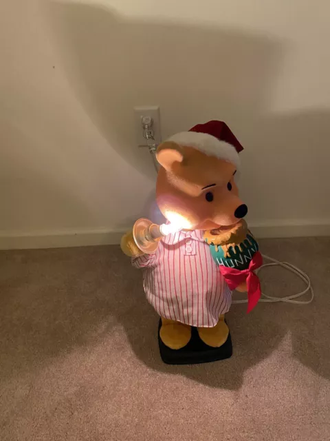 22” Disney Telco Motion-ette Winnie The Pooh Christmas Animated Display Works