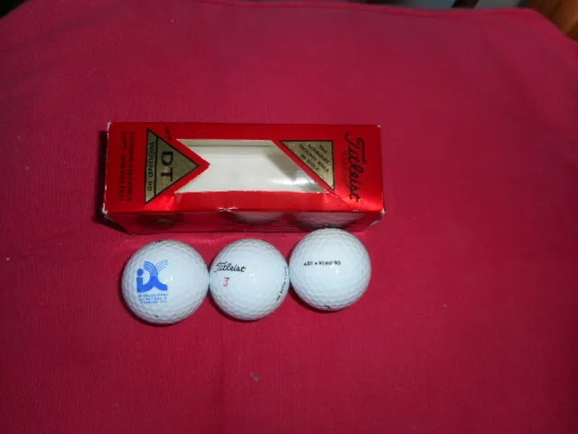 3 balles de golf  Titleist // DT . Wound 90 // + Boite  // NEUF