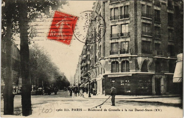 CPA PARIS 15e Boulevard de Grenelle á la rue Daniel-Stern (65917)