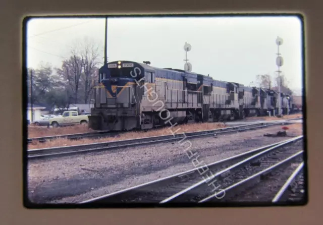 Original '76 Ektachrome Slide NH DH Delaware Hudson 2306 action New Haven   37G3