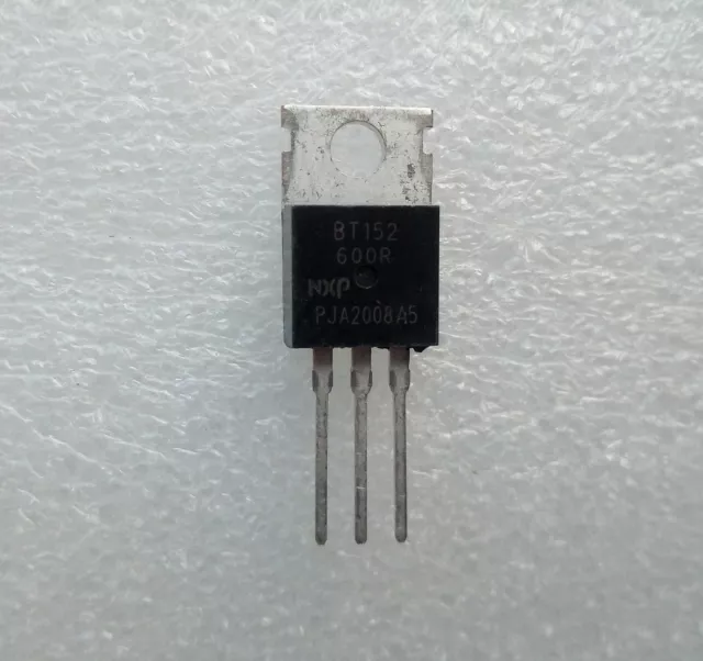 transistor BT152-600R TO-220 ( TO220 ) Circuits Intégrés IC  .B94.2