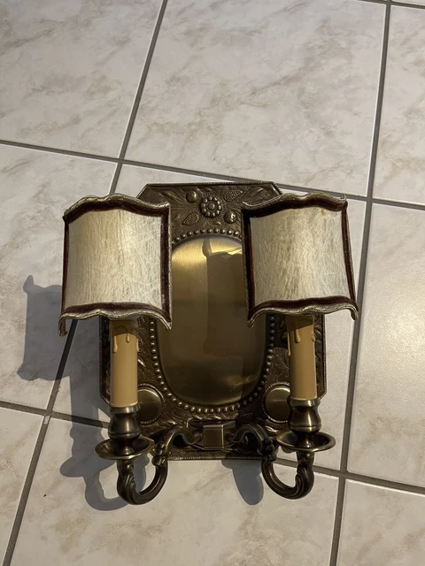 Messing Wandlampe antik mit Zugschalter ca. 4-5kg schwer
