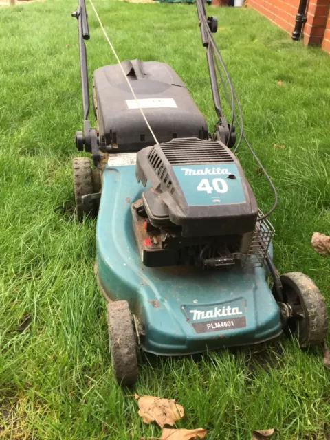 Makita Self-Propelled Lawn Mower PLM4601 Briggs/Stratton engine, with grass box