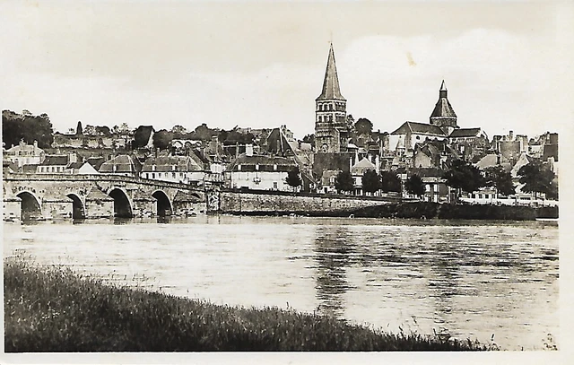 CPA Carte postale ancienne Photo La Charité sur Loire " Vue générale" ed. Colin