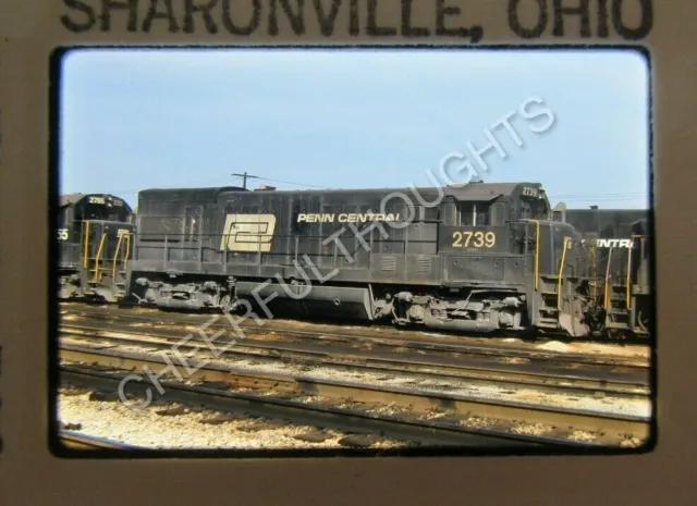 Original '74 Kodachrome Slide PC Penn Central 2739 U23B Sharonville, OH   33P28