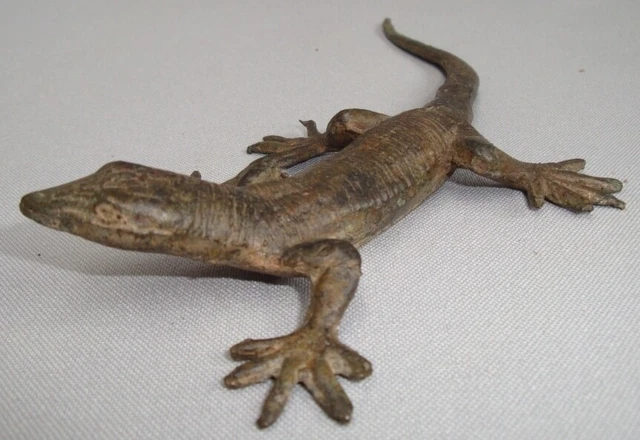 Estatua Lagarto Fauna Art Deco Estilo Art Nouveau Estilo Bronce sólido Firmado