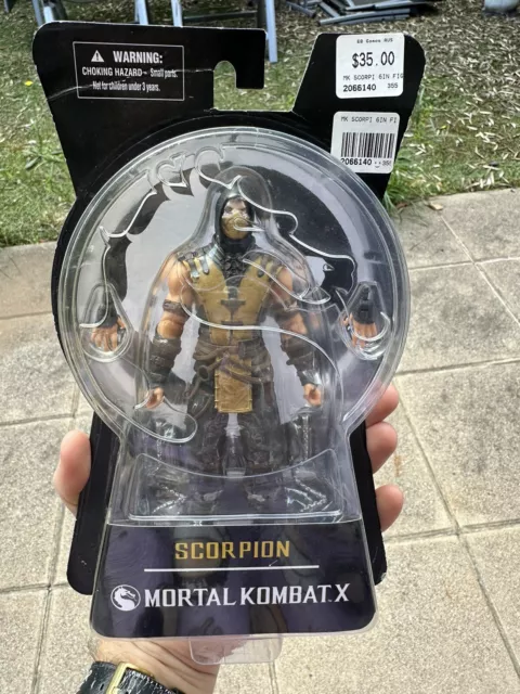 2015 Mezco Toys Mortal Kombat X Scorpion Action Figure New in Pack