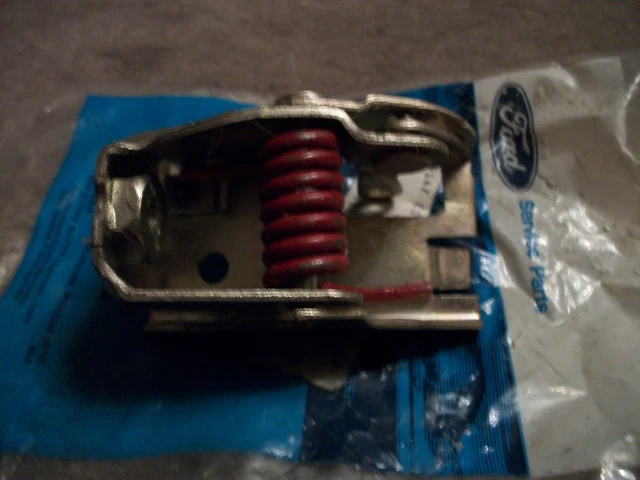 1973 - 1979 Ford F-150 F4095 - Door Latch Control main image 1