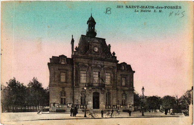 CPA St-MAUR-des-DOSSÉS - La Mairie (519663)