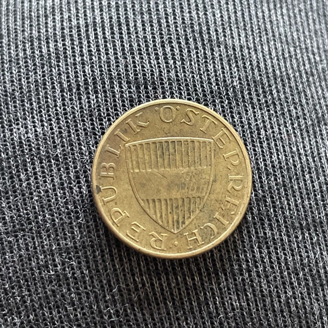 Austria 1972 - 50 Groschen Aluminum-Bronze Coin - Austrian Shield   (tk295) 2