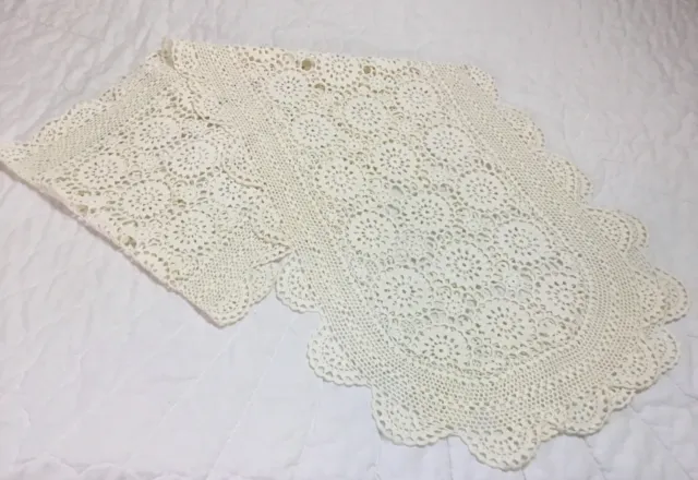 Vintage Hand Crocheted Dresser Scarf, Flower Design, Cotton, Off White