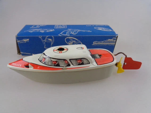 YACHT  SAN REMO  MS 7735 plastique et tôle jouet vintage 60