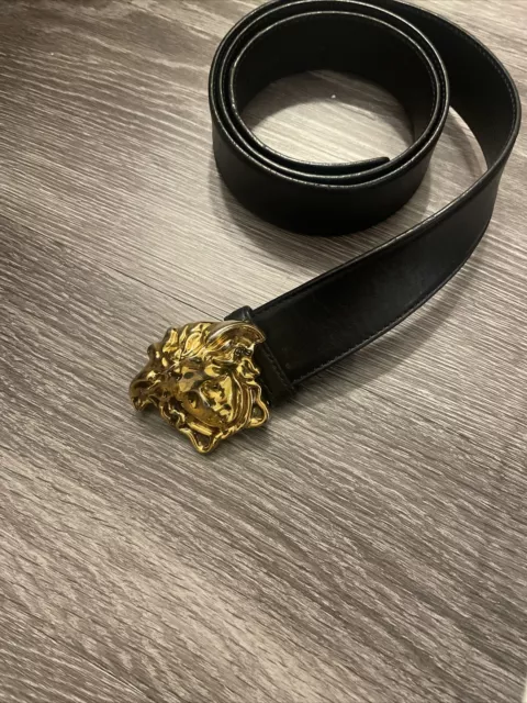 Men’s Versace medusa head leather belt size 100cm/40 made in Italy