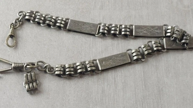 Chaîne De Montre à Gousset Ancienne – Métal Argenté, Fabrication Française, Années 1940