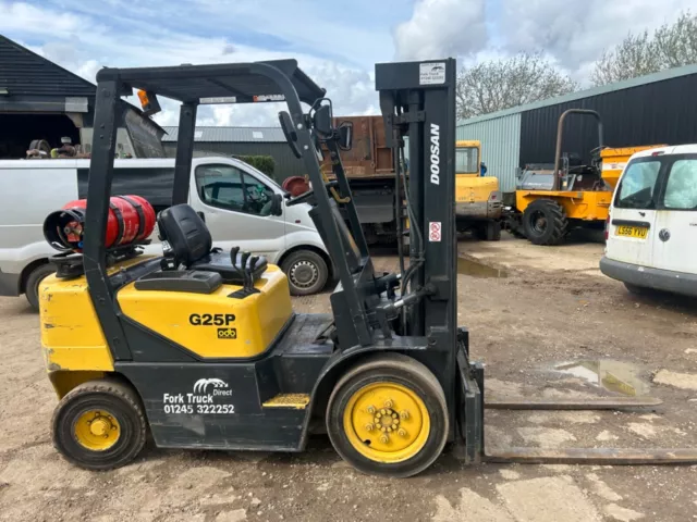 Doosan forklift G25P