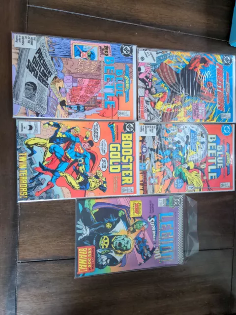 mixed lot of 10 DC Comics cooper age Firestorm Blue Beetle Superman Justice