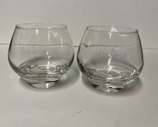 Set of 2 Hennessy Cognac Snifter Glasses Floating Bubble 3-1/2 in Tall 8 oz