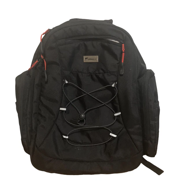 Mochila negra para pañales de bebé Okkatots negra