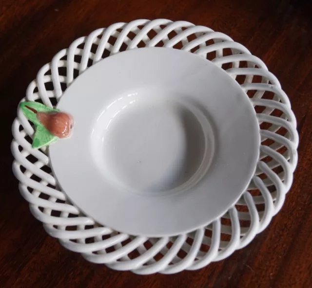 White Lattice Woven plate with ornament fruit; Hand Made in Spain:  Casa Pupo