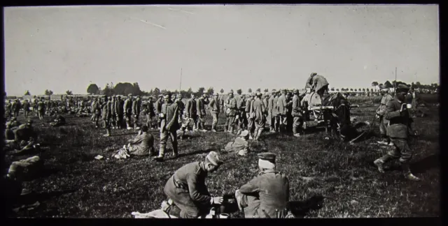 Glass Magic Lantern Slide SOMME BATTLE GERMAN PRISONERS JULY 8 1916 WW1 PHOTO