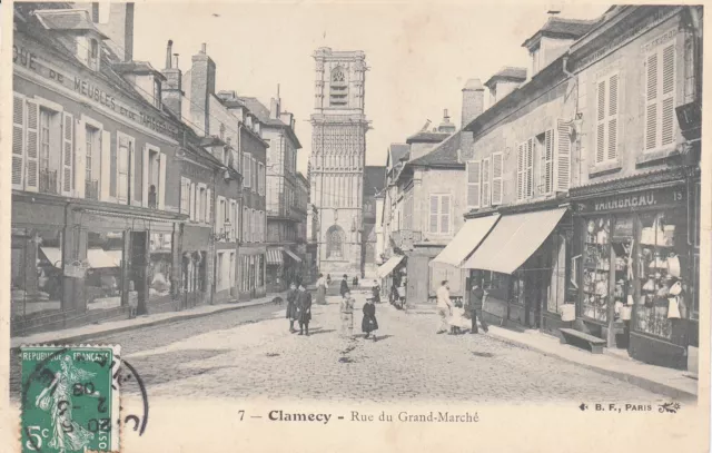 Carte postale ancienne NIEVRE CLAMECY 7 rue du grand-marché timbrée 1908