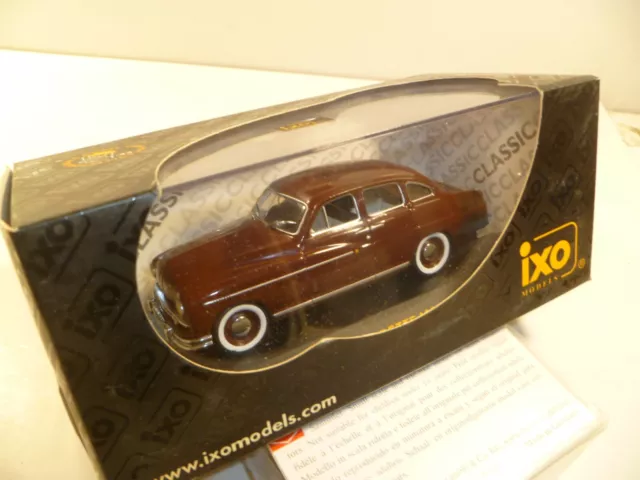 1/43  Ixo Ford Vedette 1954