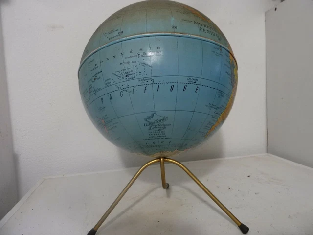 Ancien petit globe terrestre en tôle Fabriqué en Angleterre Ancien petit globe terrestre en tôle Fabriqué en Angleterre