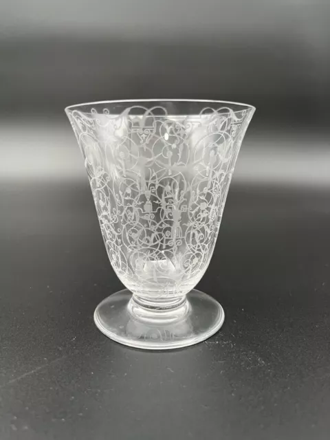 1 VERRE À EAU EN CRISTAL DE BACCARAT Modèle MICHEL-ANGE