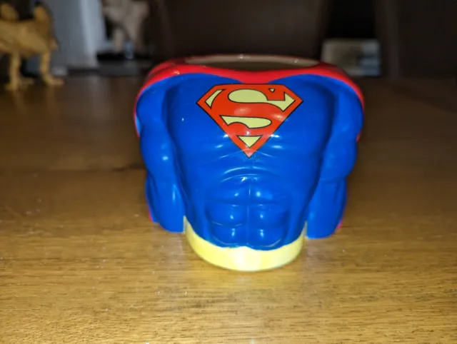 DC COMICS SUPERMAN 3D SHAPED TORSO Ceramic COFFEE MUG SUPERHERO CUP