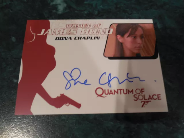 James Bond Archives 2014 Édition - Oona Chaplin En Quantum Solace Autographe