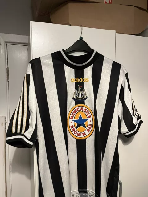 Newcastle 1995-97 Home shirt size L (Excellent) – El Clasico Football