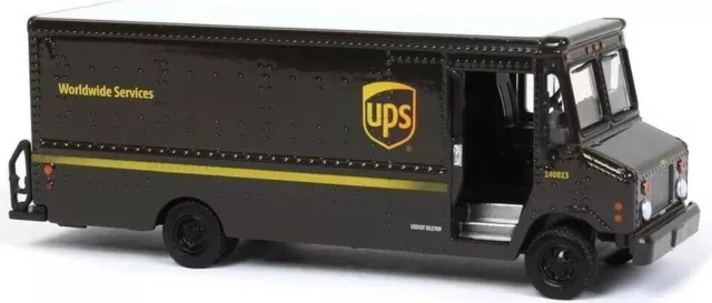 UPS Official Package Delivery Truck Model United Parcel Service in 1:64 scale