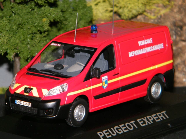 Véhicule de 2009 pompiers – PEUGEOT bipper