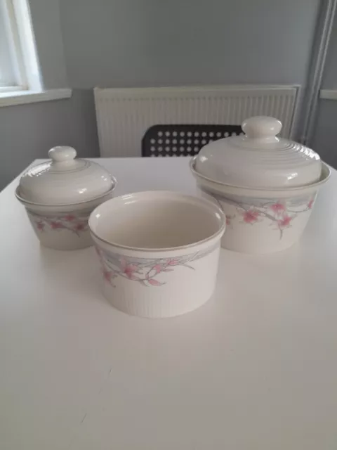 Set of 3 Royal Doulton Lambethware Fresh Flowers Mayfair Oven Dishes - 1983