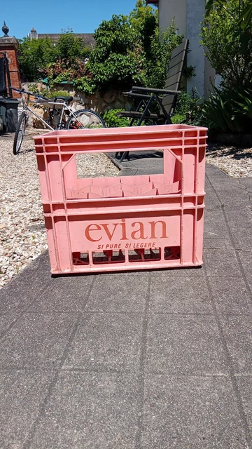 CAISSE EN BOIS ,casier à bouteilles ancien, déco vintage loft EVIAN EUR 15,00 - FR