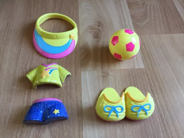 Fisher Price Snap N' Style Soccer Star Fashions Outfit Snap and Style dolls
