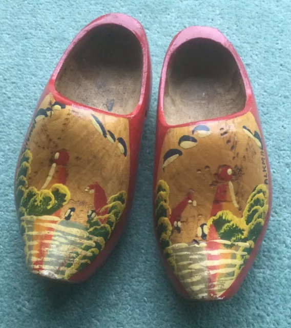 Vintage Hand Carved Painted Wooden Clog Shoes✨