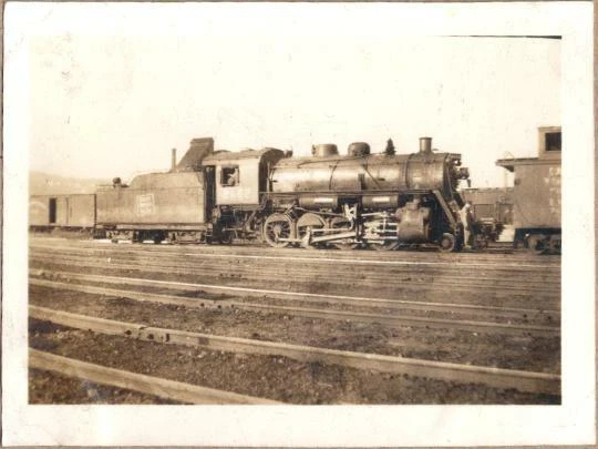 1930s Duluth Winnipeg Pacific Railway #2462 Steam Engine Locomotive Train Photo