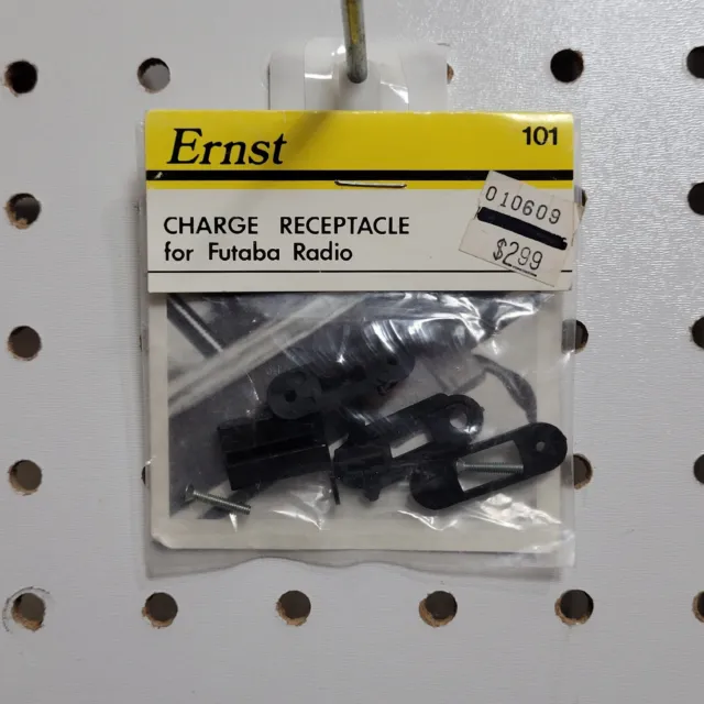 Ernst #101 Charge Receptacle For Futaba Radio (Old Style Futaba Plugs) NIP NOS