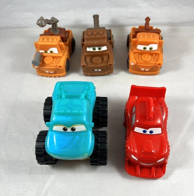 LOT DE FIGURINES McDonald's 2022 Disney Pixar Cars ON THE ROAD jouet