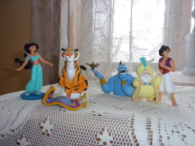 vntg Disney Aladdin PVC figures cake topper 6 pcs Jasmine magic carpet Genie