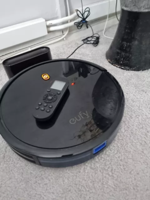 Working Eufy RoboVac 11S Robot Vacuum Cleaner + Remote, Docking, Accessories