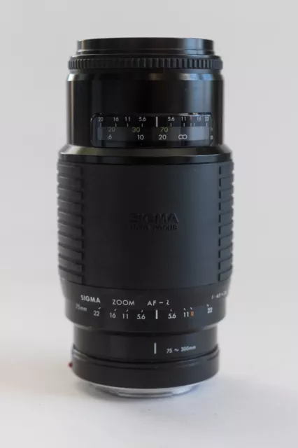 Sigma Zoom AF-Alpha 75-300mm F4.5-5.6 Minolta AF - A Mount