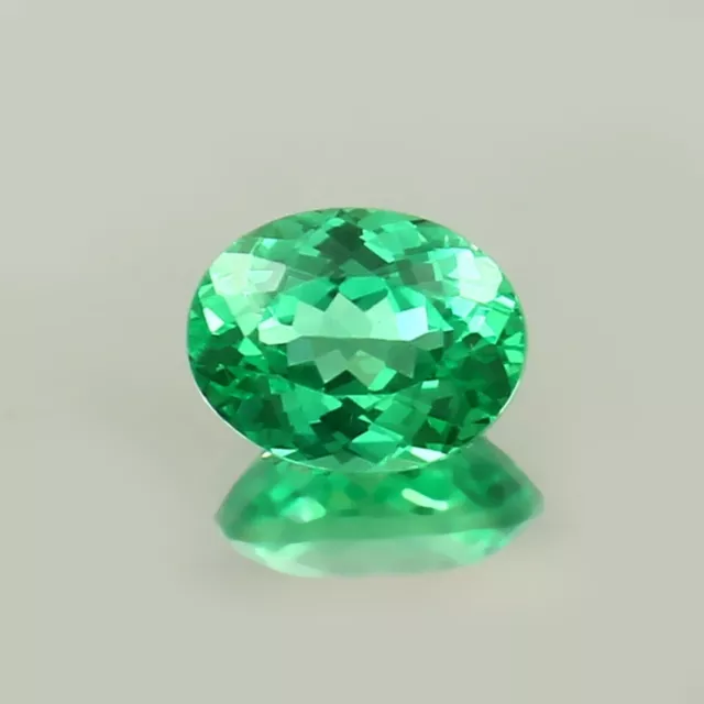 8.50 Ct AAA Natural Flawless Green Sapphire GIE Certified Oval Loose Gemstone