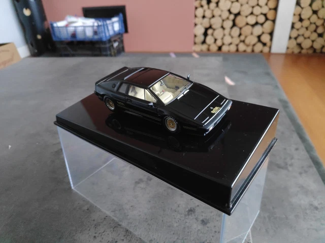 1/43 Auto Art Lotus Esprit Turbo Mib