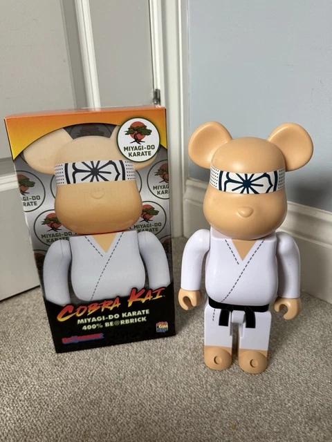 MEDICOM TOY - BE@RBRICK MIYAGI-DO KARATE 400％ MEDICOM KARATE KID Bearbrick 400% Miyagi-Do EUR 114,69
