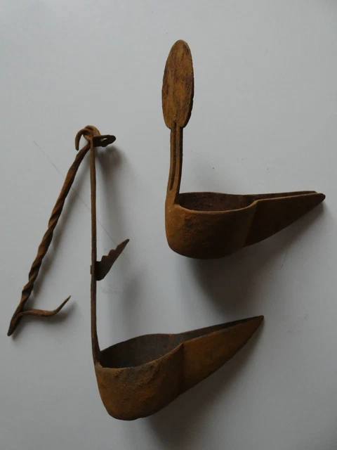 Ancienne Lampe à Huile En Fer Forgé - Déco Vintage Artisanale