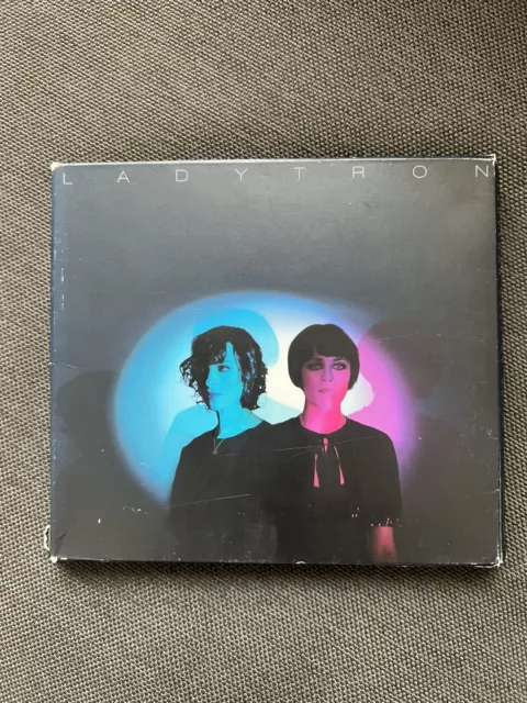 Best Of Ladytron 00-10 (Deluxe Edition) von Ladytron (2011)