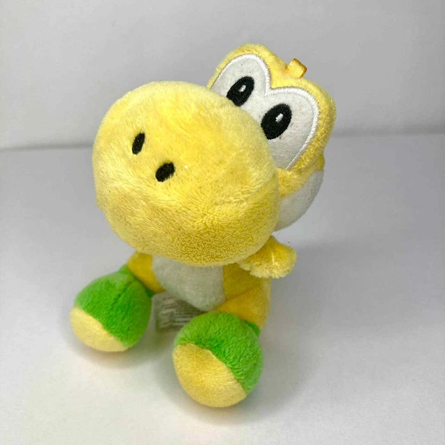 NINTENDO SUPER MARIO Bros 6" Yellow Yoshi 2011 Plush Stuffed Animal Toy